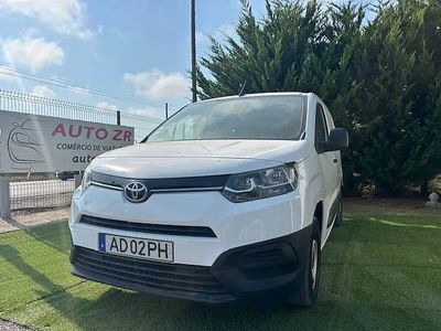 Branco Usado 2020 Toyota Proace City City Monovolume | € 13.900