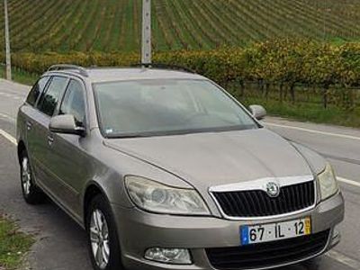 Usado 2009 Skoda Octavia Sedan | € 4.500 (Caro)