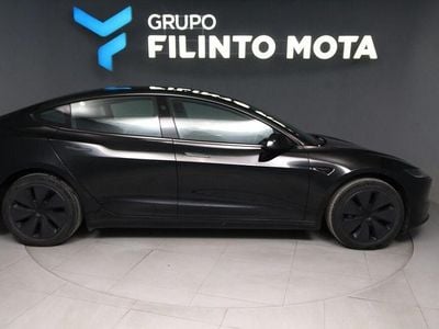 Usado Tesla Model 3 Standard Range Plus 208 kW (283 HP) 2025 Preto Sedan