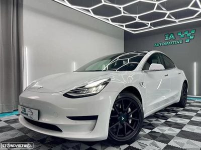 Usado Tesla Model 3 Standard Range 175 kW (238 HP) 2019 Branco Sedan