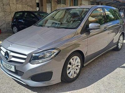 Mercedes B180
