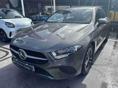 Usado Mercedes 200 163 HP (119 kW) 2024 Cinzento