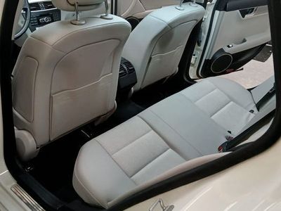 Mercedes C220