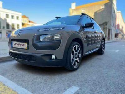 Usado Citroën C4 Cactus PureTech 82 HP (60 kW) 2017 Outra Citadino