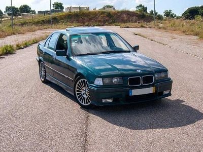 Usado 1993 BMW 325 Sedan | € 3.500