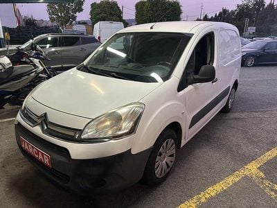 Usado Citroën Berlingo 90 HP (66 kW) 2012 Branco Monovolume
