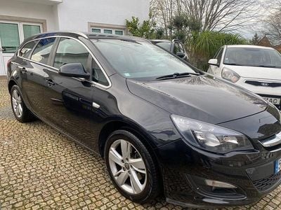 Cinza Usado 2014 Opel Astra Executive Carrinha | € 9.900 (Preço justo)