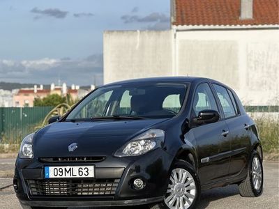 usado Renault Clio 1.5 dci 2011. 100€/mês