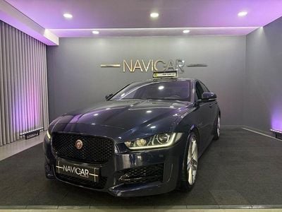 Azul Usado 2016 Jaguar XE R-Sport Sedan | € 17.950 (Preço justo)