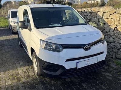 Usado Toyota Proace City City 102 HP (75 kW) 2021 Branco Monovolume