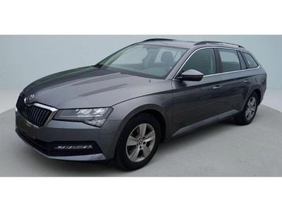 Cinzento escuro metalizado Usado 2023 Skoda Superb Ambition Carrinha | € 25.250 (Bom preço)