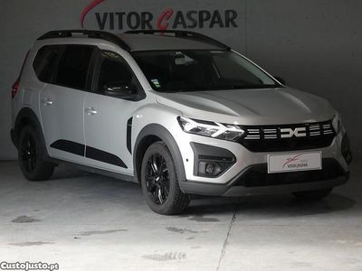 Usado Dacia Jogger Expression 101 HP (74 kW) 2023 Cinza Monovolume