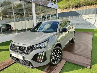 Cinza Usado 2023 Peugeot 2008 Active SUV | € 18.990 (Preço justo)