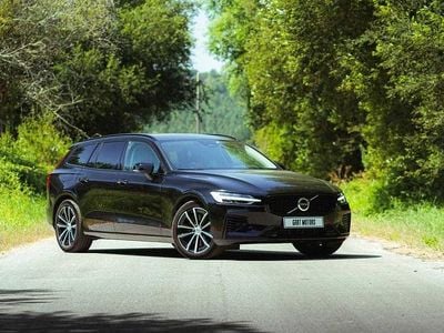 Preto Usado 2022 Volvo V60 Plus Carrinha | € 44.500