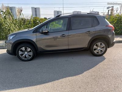 usado Peugeot 2008 1.2 Signature 199 mês