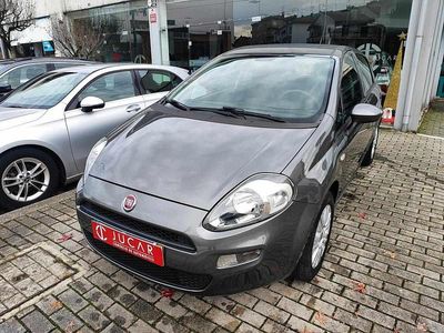 Cinza Usado 2017 Fiat Punto Easy Citadino | € 8.900 (Preço justo)