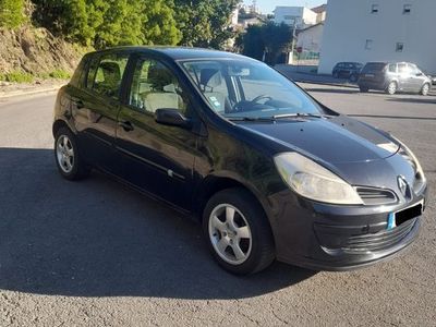 usado Renault Clio III 1.2 (75 cv)