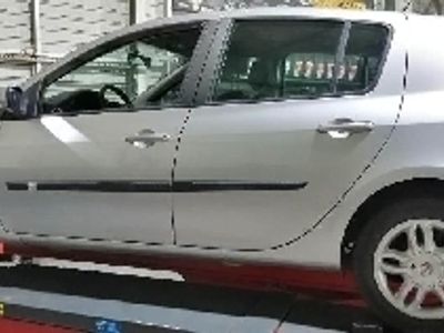 usado Renault Clio III DYNAMIC Gasolina