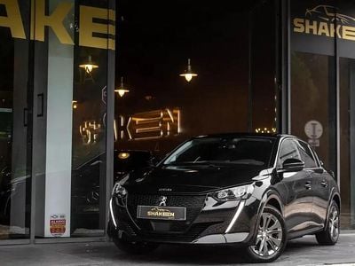Preto Usado 2021 Peugeot e-208 Allure Citadino | € 14.900 (Bom preço)
