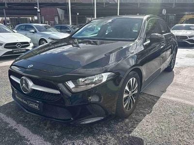 Usado Mercedes A180 Style 116 HP (85 kW) 2022 Preto Citadino