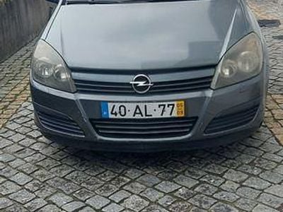 Usado Opel Astra 101 HP (74 kW) 2005 Sedan