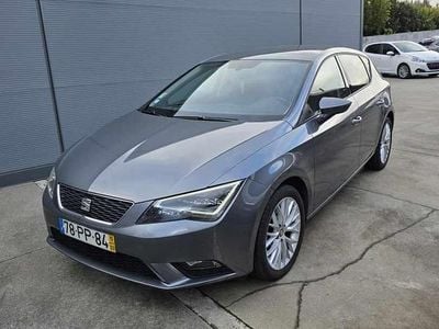 Usado Seat Leon 105 HP (77 kW) 2015 Cinzento