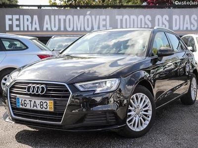 Usado Audi A3 Attraction 116 HP (85 kW) 2017 Preto