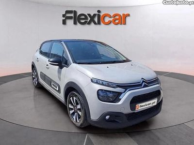 Amarelo Usado 2023 Citroën C3 PureTech Citadino | € 16.980 (Preço justo)