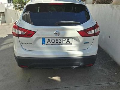 Branco Usado 2016 Nissan Qashqai SUV | € 15.500 (Preço justo)