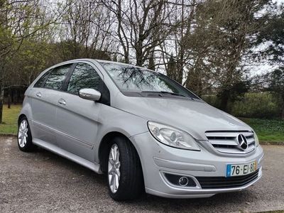 Mercedes B200
