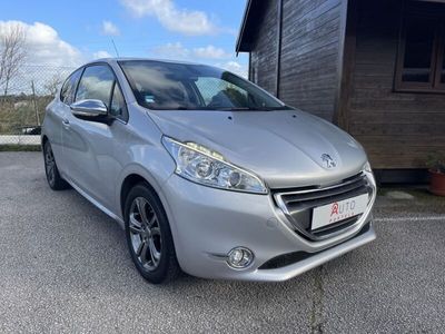 usado Peugeot 208 1.2 VTi Allure