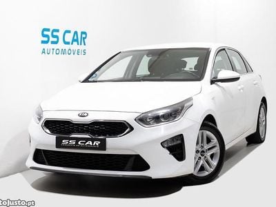Usado Kia Ceed 120 HP (88 kW) 2021 Branco Citadino