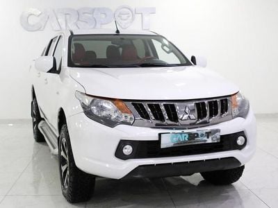 Branco Usado 2023 Mitsubishi L200 Pickup | € 27.980