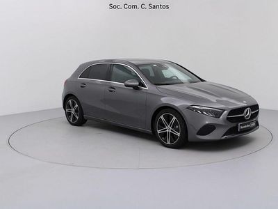 Usado Mercedes A180 Advanced 116 HP (85 kW) 2025 Cinza Sedan