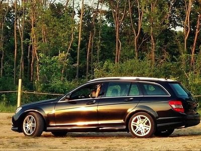 Usado 2009 Mercedes C180 Sedan | € 9.575