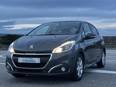 usado Peugeot 208 PureTech Allure