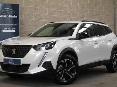 Branco Usado 2023 Peugeot 2008 Allure SUV | € 20.900 (Preço justo)