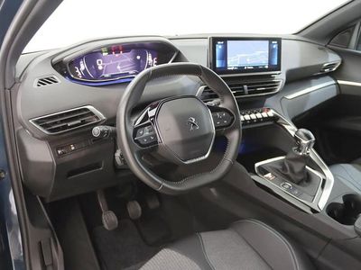 Azul Usado 2024 Peugeot 3008 | € 23.900 (Preço justo)