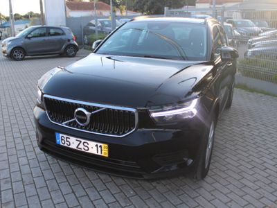 usado Volvo XC40 T3 MOMENTUM