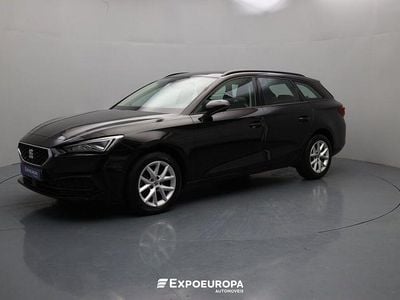 Usado Seat Leon Style 110 HP (80 kW) 2022 Preto