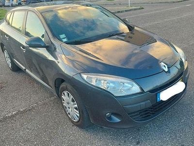 Usado 2011 Renault Mégane III Sedan | € 4.000 (Bom preço)