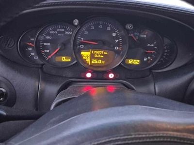 Cinzento Usado 2002 Porsche 911 Carrera Coupé | € 43.000