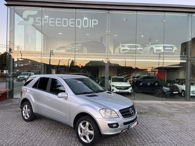 Cinza Usado 2007 Mercedes ML320 SUV | € 15.250