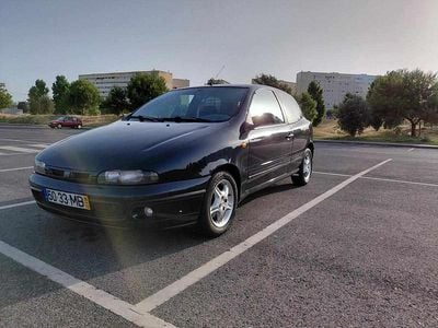 Usado Fiat Bravo 75 HP (55 kW) 1998 Preto Citadino