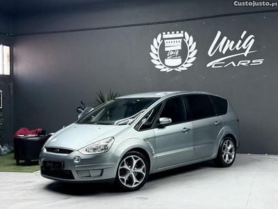 Cinza Usado 2009 Ford S-MAX S Monovolume | € 8.999