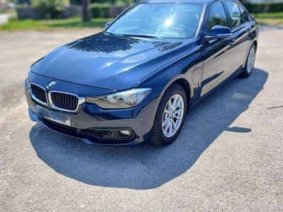 BMW 330e