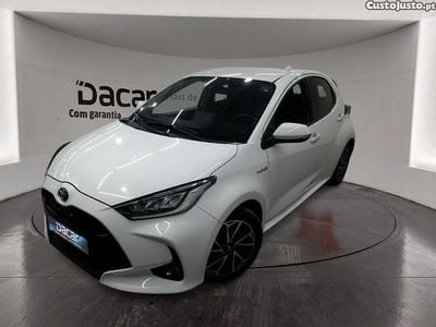 Branco Usado 2021 Toyota Yaris Hybrid Executive | € 17.599 (Preço elevado)