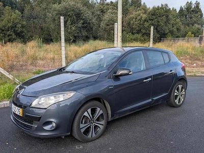 Cinzento Usado 2015 Renault Mégane III Citadino | € 5.200