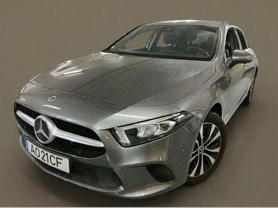 Cinza Usado 2022 Mercedes A250 Style | € 27.900 (Preço justo)