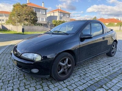 Usado Opel Tigra 90 HP (66 kW) 1996 Coupé